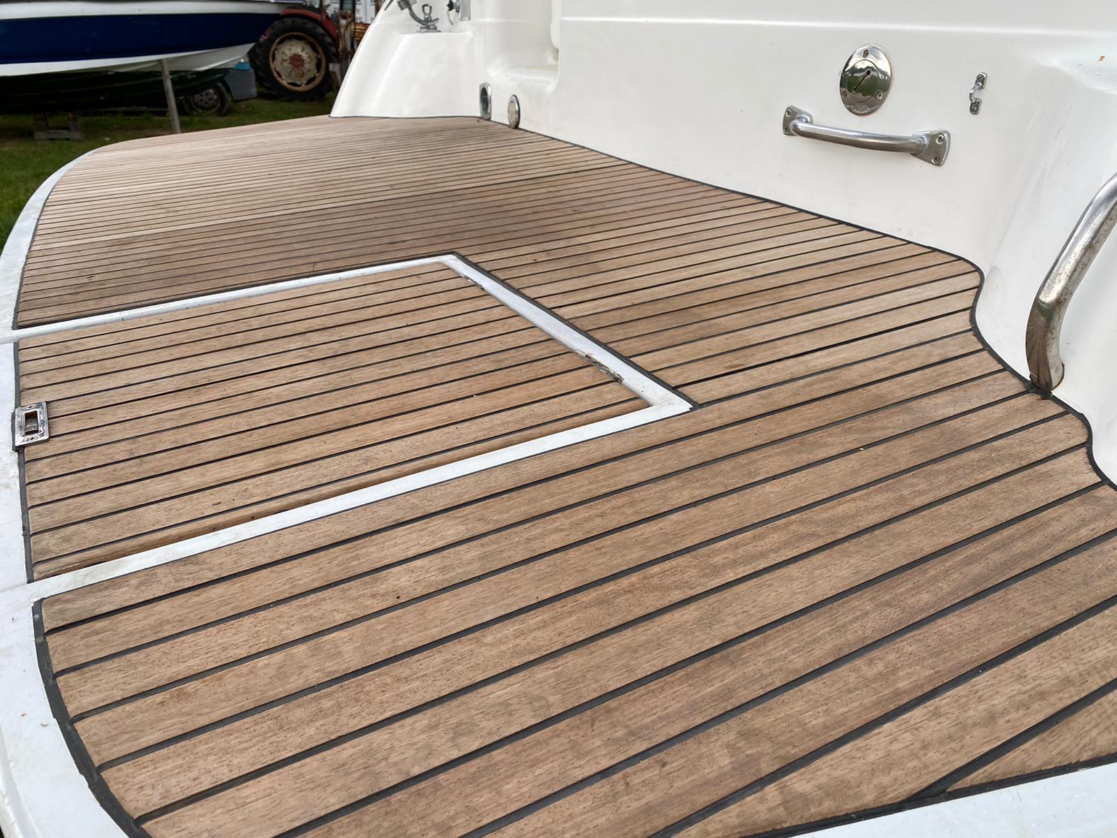 Łódź motorowa Chris Craft Crown 32
